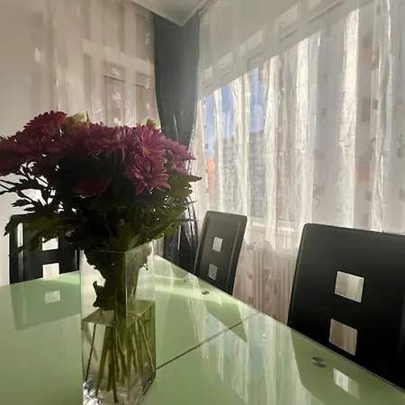 Quadra Place Апартаменти *